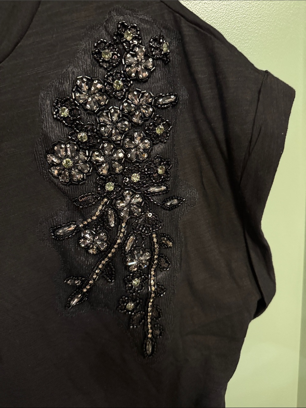 NEW Vine & Love Black Short-Sleeve Tee with Beaded Floral Appliqués - Picture 4 of 6